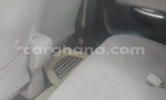 Ra Àlòkù Toyota Belta funfun Ọkọ̀ in Accra ni Greater Accra Ra Àlòkù Toyota Belta funfun Ọkọ̀ in Accra ni Greater Accra