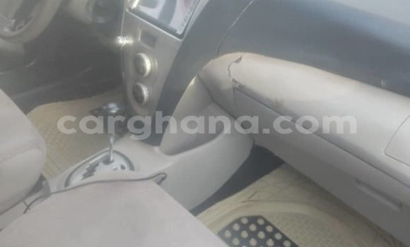 Ra Àlòkù Toyota Belta funfun Ọkọ̀ in Accra ni Greater Accra Ra Àlòkù Toyota Belta funfun Ọkọ̀ in Accra ni Greater Accra