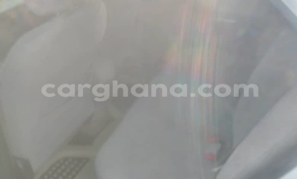 Ra Àlòkù Toyota Belta funfun Ọkọ̀ in Accra ni Greater Accra Ra Àlòkù Toyota Belta funfun Ọkọ̀ in Accra ni Greater Accra