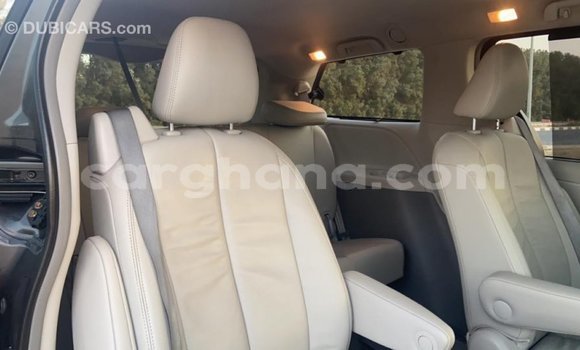 Ra Imported Toyota Sienna Brown Ọkọ̀ in Import - Dubai ni Ashanti Ra Imported Toyota Sienna Brown Ọkọ̀ in Import - Dubai ni Ashanti