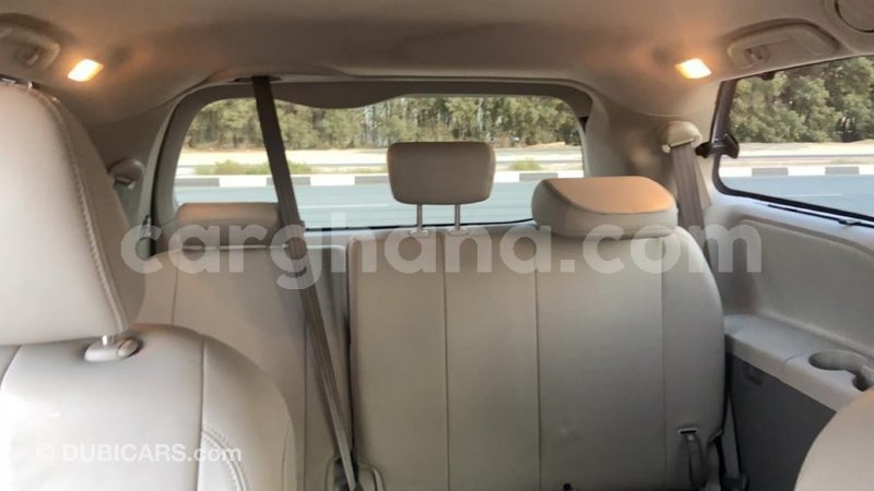 Big with watermark toyota sienna ashanti import dubai 42366