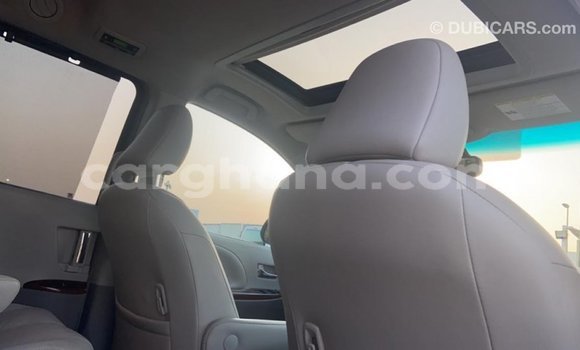 Ra Imported Toyota Sienna Brown Ọkọ̀ in Import - Dubai ni Ashanti Ra Imported Toyota Sienna Brown Ọkọ̀ in Import - Dubai ni Ashanti