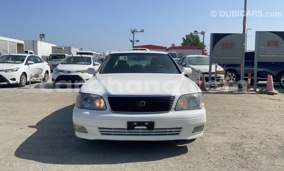 Ra Imported Lexus LS funfun Ọkọ̀ in Import - Dubai ni Ashanti Ra Imported Lexus LS funfun Ọkọ̀ in Import - Dubai ni Ashanti