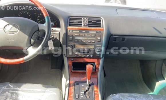 Ra Imported Lexus LS funfun Ọkọ̀ in Import - Dubai ni Ashanti Ra Imported Lexus LS funfun Ọkọ̀ in Import - Dubai ni Ashanti