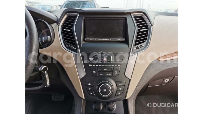 Big with watermark hyundai santa fe ashanti import dubai 42372