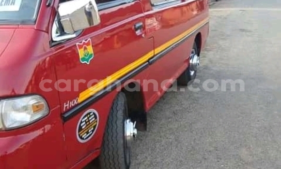 Sayi Na hannu Hyundai H200 Red Mota in Accra a Greater Accra Sayi Na hannu Hyundai H200 Red Mota in Accra a Greater Accra