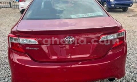 Sayi Na hannu Toyota Camry Red Mota in Accra a Greater Accra Sayi Na hannu Toyota Camry Red Mota in Accra a Greater Accra