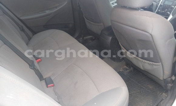 Sayi Na hannu Hyundai Sonata White Mota in Nkawkaw a Gabas Sayi Na hannu Hyundai Sonata White Mota in Nkawkaw a Gabas