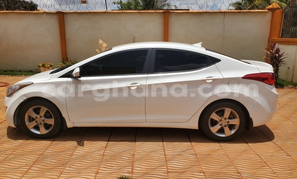 Sayi Na hannu Hyundai Elantra White Mota in Accra a Greater Accra Sayi Na hannu Hyundai Elantra White Mota in Accra a Greater Accra