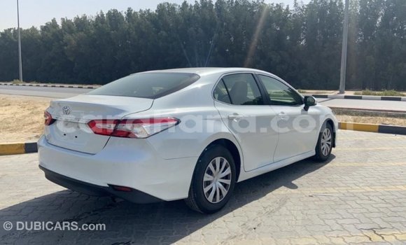 Buy Import Toyota Camry White Car in Import - Dubai in Ashanti Buy Import Toyota Camry White Car in Import - Dubai in Ashanti