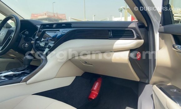 Buy Import Toyota Camry White Car in Import - Dubai in Ashanti Buy Import Toyota Camry White Car in Import - Dubai in Ashanti