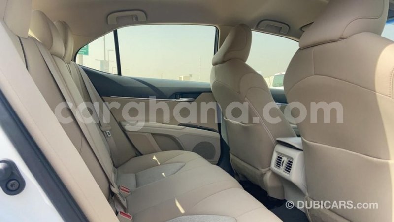 Big with watermark toyota camry ashanti import dubai 42416