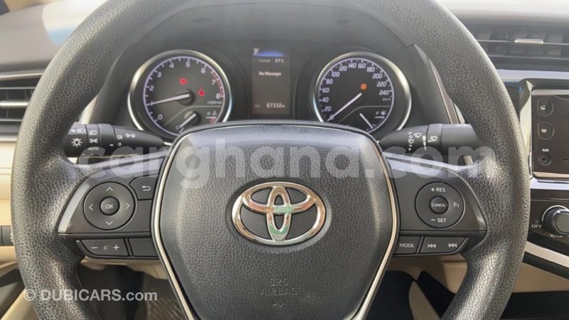 Big with watermark toyota camry ashanti import dubai 42416