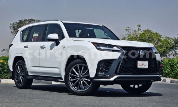 Sayi Imported Lexus LX White Mota in Import - Dubai a Ashanti Sayi Imported Lexus LX White Mota in Import - Dubai a Ashanti