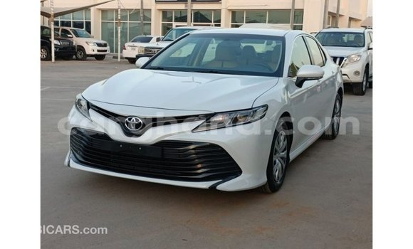 Buy Import Toyota Camry White Car in Import - Dubai in Ashanti Buy Import Toyota Camry White Car in Import - Dubai in Ashanti