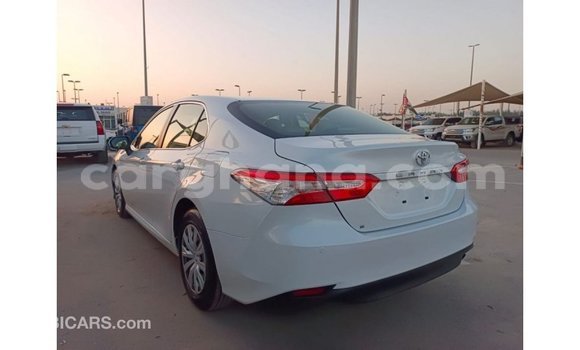 Buy Import Toyota Camry White Car in Import - Dubai in Ashanti Buy Import Toyota Camry White Car in Import - Dubai in Ashanti