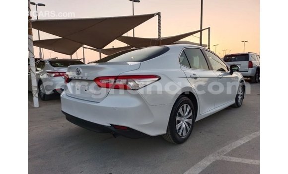 Buy Import Toyota Camry White Car in Import - Dubai in Ashanti Buy Import Toyota Camry White Car in Import - Dubai in Ashanti