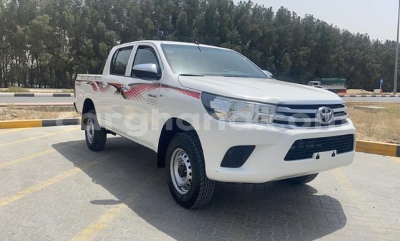 Ra Imported Toyota Hilux funfun Ọkọ̀ in Import - Dubai ni Ashanti Ra Imported Toyota Hilux funfun Ọkọ̀ in Import - Dubai ni Ashanti