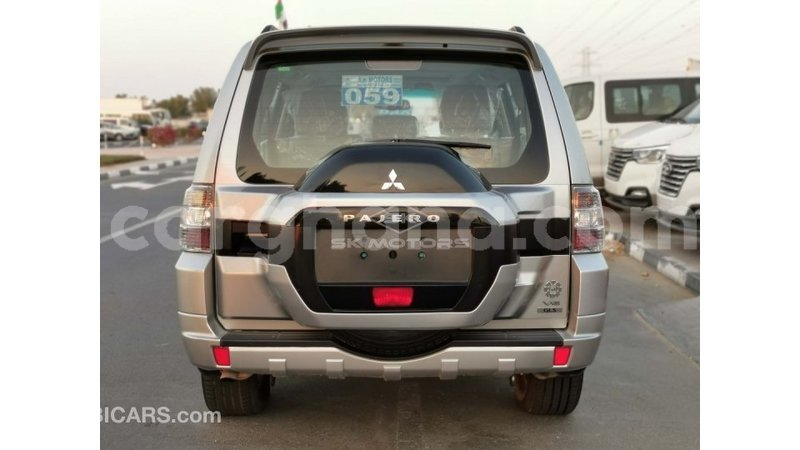 Big with watermark mitsubishi pajero ashanti import dubai 42453