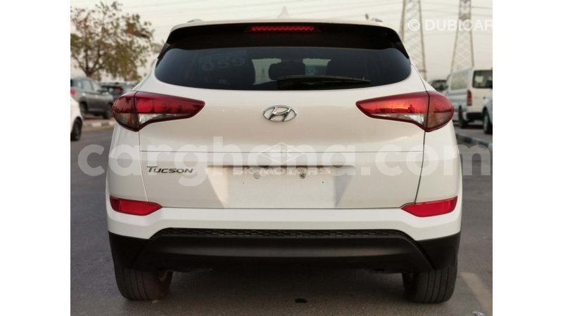 Big with watermark hyundai tucson ashanti import dubai 42454