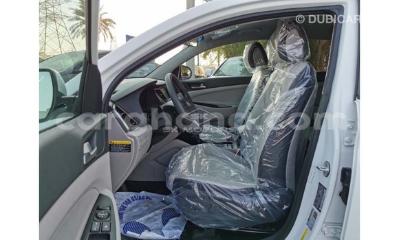 Ra Imported Hyundai Tucson funfun Ọkọ̀ in Import - Dubai ni Ashanti Ra Imported Hyundai Tucson funfun Ọkọ̀ in Import - Dubai ni Ashanti