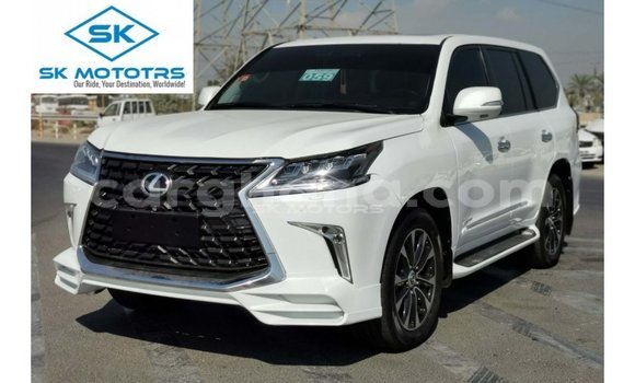 Sayi Imported Lexus LX White Mota in Import - Dubai a Ashanti Sayi Imported Lexus LX White Mota in Import - Dubai a Ashanti