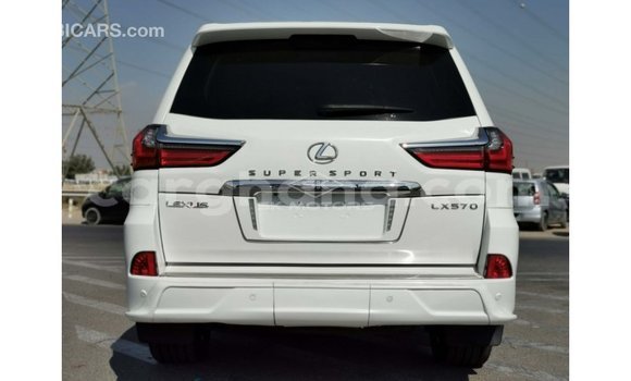 Sayi Imported Lexus LX White Mota in Import - Dubai a Ashanti Sayi Imported Lexus LX White Mota in Import - Dubai a Ashanti