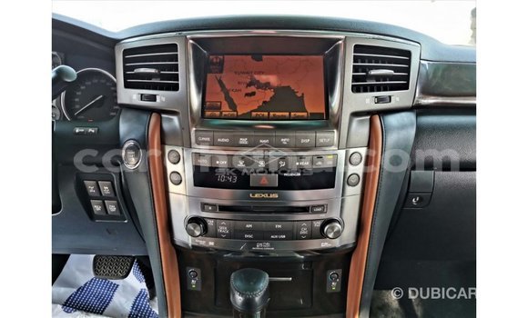 Sayi Imported Lexus LX White Mota in Import - Dubai a Ashanti Sayi Imported Lexus LX White Mota in Import - Dubai a Ashanti