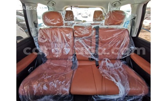 Sayi Imported Lexus LX White Mota in Import - Dubai a Ashanti Sayi Imported Lexus LX White Mota in Import - Dubai a Ashanti