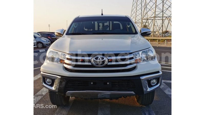 Big with watermark toyota hilux ashanti import dubai 42458