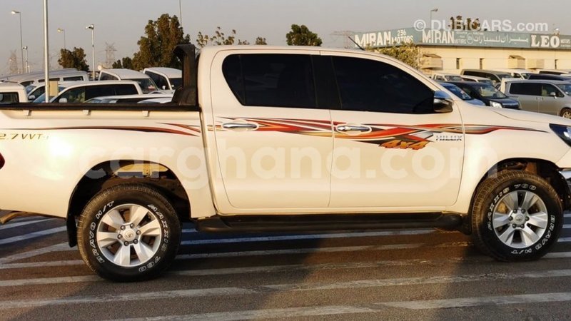 Big with watermark toyota hilux ashanti import dubai 42458