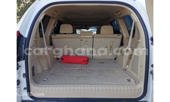 Buy Import Toyota Prado White Car in Import - Dubai in Ashanti Buy Import Toyota Prado White Car in Import - Dubai in Ashanti