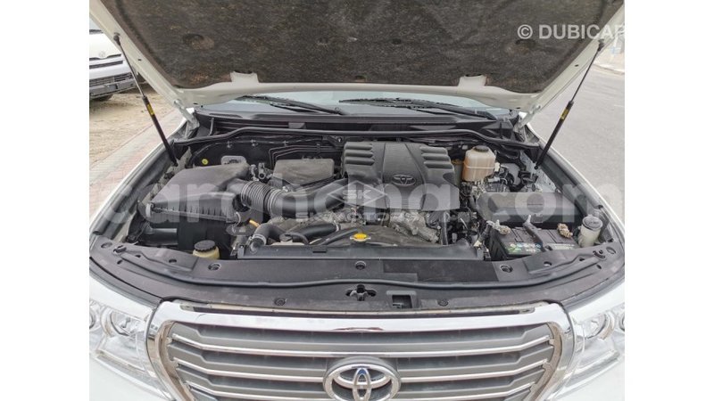 Big with watermark toyota land cruiser ashanti import dubai 42464