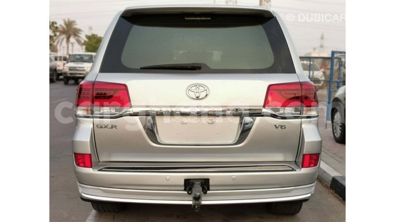 Big with watermark toyota land cruiser ashanti import dubai 42466