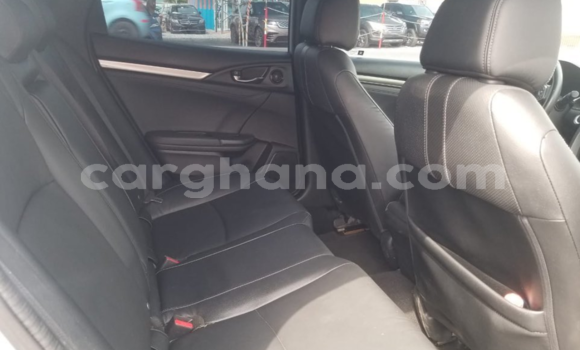 Sayi Na hannu Honda Civic Azurfa Mota in Accra a Greater Accra Sayi Na hannu Honda Civic Azurfa Mota in Accra a Greater Accra
