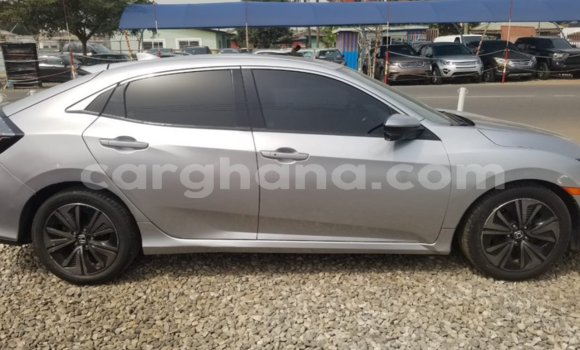 Sayi Na hannu Honda Civic Azurfa Mota in Accra a Greater Accra Sayi Na hannu Honda Civic Azurfa Mota in Accra a Greater Accra