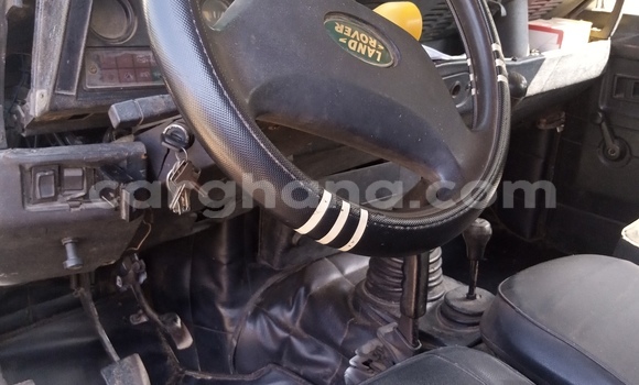 Sayi Na hannu Land Rover Defender White Mota in Accra a Greater Accra Sayi Na hannu Land Rover Defender White Mota in Accra a Greater Accra
