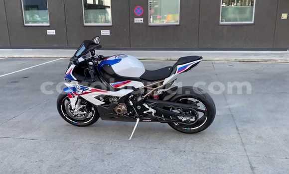 Buy Used BMW S 1000 White Bike in Accra in Greater Accra Buy Used BMW S 1000 White Bike in Accra in Greater Accra