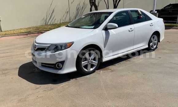 Buy Used Toyota Camry White Car in Accra in Greater Accra Buy Used Toyota Camry White Car in Accra in Greater Accra