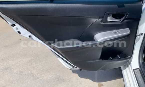 Buy Used Toyota Camry White Car in Accra in Greater Accra Buy Used Toyota Camry White Car in Accra in Greater Accra