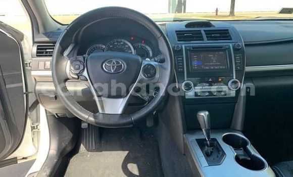 Buy Used Toyota Camry White Car in Accra in Greater Accra Buy Used Toyota Camry White Car in Accra in Greater Accra