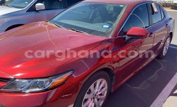Ra Àlòkù Toyota Camry Red Ọkọ̀ in Accra ni Greater Accra