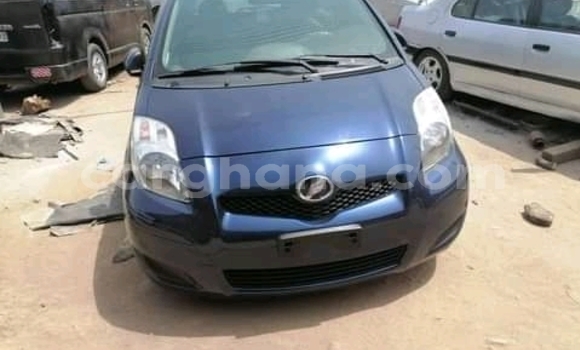Ra Àlòkù Toyota Vitz Blue Ọkọ̀ in Accra ni Greater Accra
