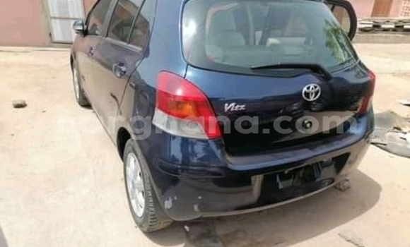 Sayi Na hannu Toyota Vitz Blue Mota in Accra a Greater Accra Sayi Na hannu Toyota Vitz Blue Mota in Accra a Greater Accra