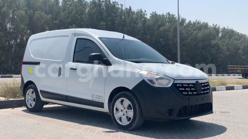 Big with watermark renault 19 ashanti import dubai 42498