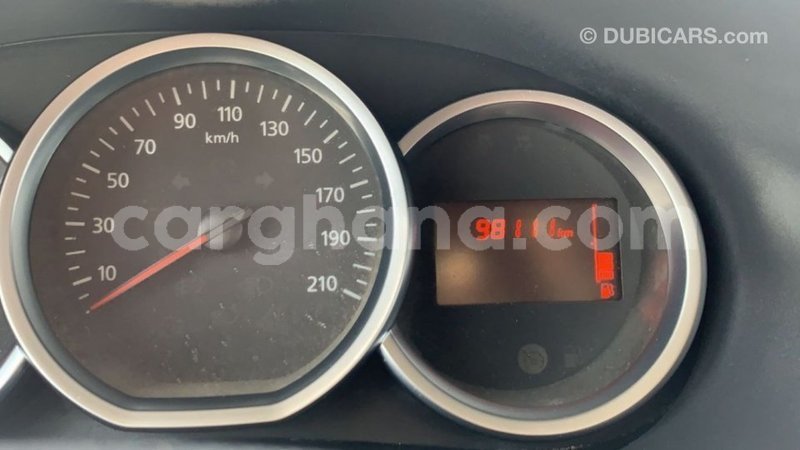 Big with watermark renault 19 ashanti import dubai 42498