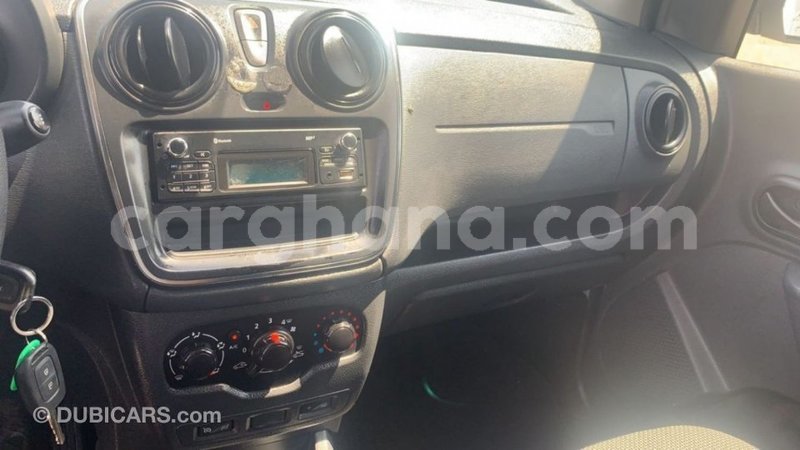 Big with watermark renault 19 ashanti import dubai 42499