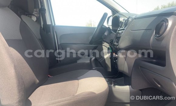 Ra Imported Renault 19 funfun Ọkọ̀ in Import - Dubai ni Ashanti Ra Imported Renault 19 funfun Ọkọ̀ in Import - Dubai ni Ashanti