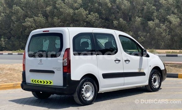 Ra Imported Peugeot Partner funfun Ọkọ̀ in Import - Dubai ni Ashanti Ra Imported Peugeot Partner funfun Ọkọ̀ in Import - Dubai ni Ashanti