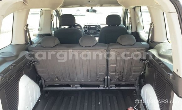 Ra Imported Peugeot Partner funfun Ọkọ̀ in Import - Dubai ni Ashanti Ra Imported Peugeot Partner funfun Ọkọ̀ in Import - Dubai ni Ashanti
